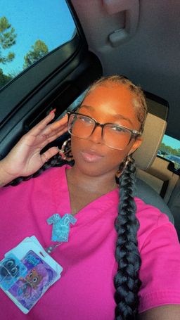 These glasses really got me hooked on Zeelol Fr I love them so much ! 4