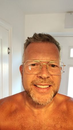 Quality : perfect
Prescription : exact
Price : fantastic
Size : pe0