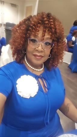 Beautiful glasses!!! They are light and very stylish!! Many compliment0