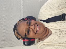 I love these glasses! Need more colors in this style.0