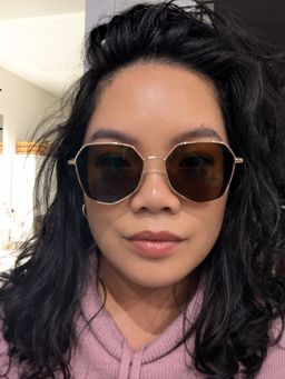 I love my new sunnies. They look and feel great! The lenses are super 0