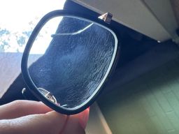 I love the design of the glasses on this website, and the glasses typi2