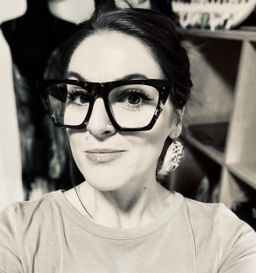 These fit great! I love how they look. I feel so cool in these! If you1