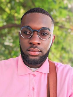 Frames great 👍🏾👍🏾👍🏾. Got alot of compliments.... adding my presc0