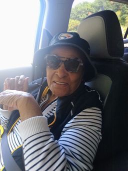 Quality: 10/10

Prescription: Correct
Price: Reasonable
Size: Love
Nic0