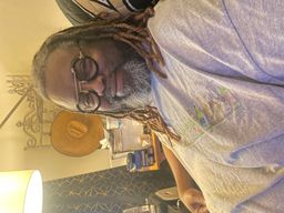 Quality: Great quality 
Price: Excellent price
Very cool retro look.0