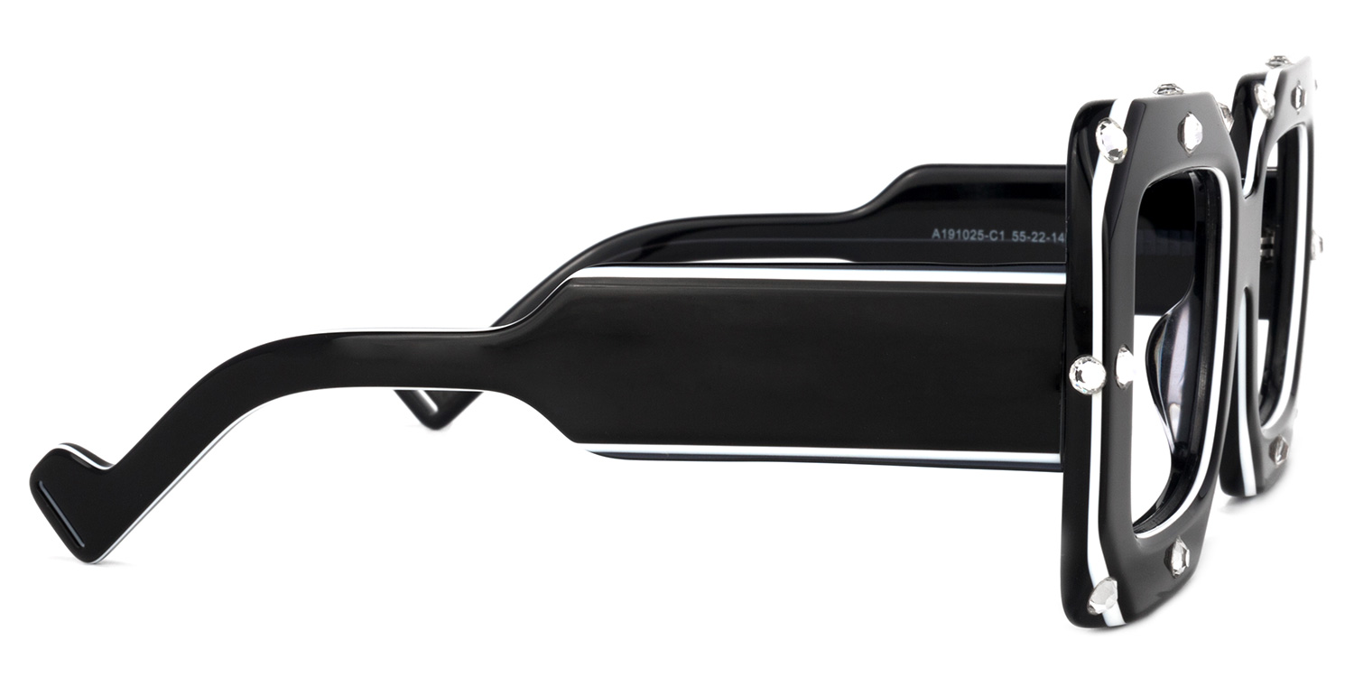 Yuri Square Black Glasses3