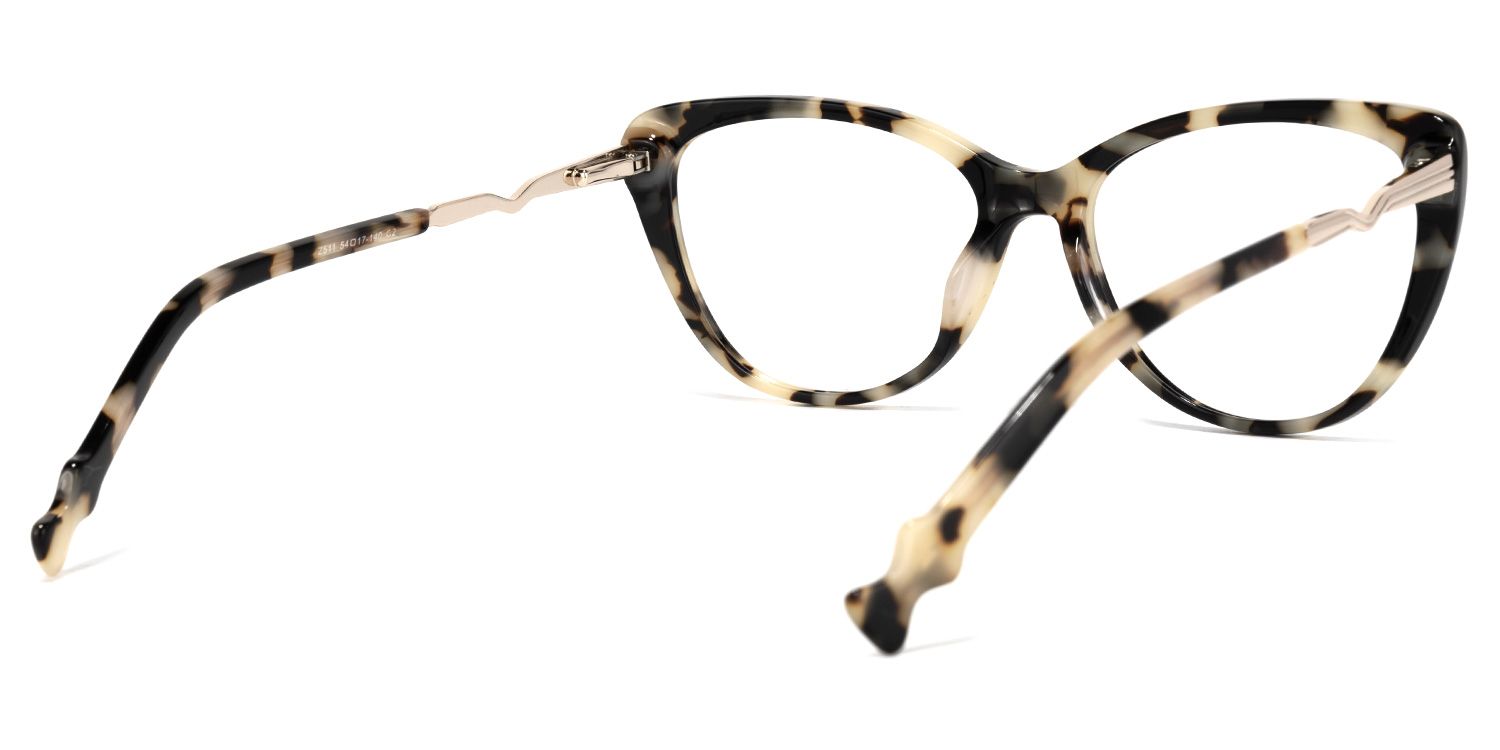 Amena Cateye Light-Tortoise Glasses | ZEELOOL Canada4