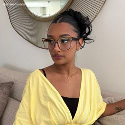 Dacarine Square Black Gold Glasses5