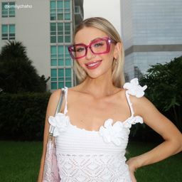 Newell Pink Rectangle Glasses5
