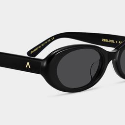 The 90s Black Oval Sunglasses5