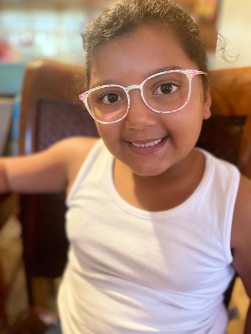 súper feliz me llegó rápido y a mi niña le encantaron
0