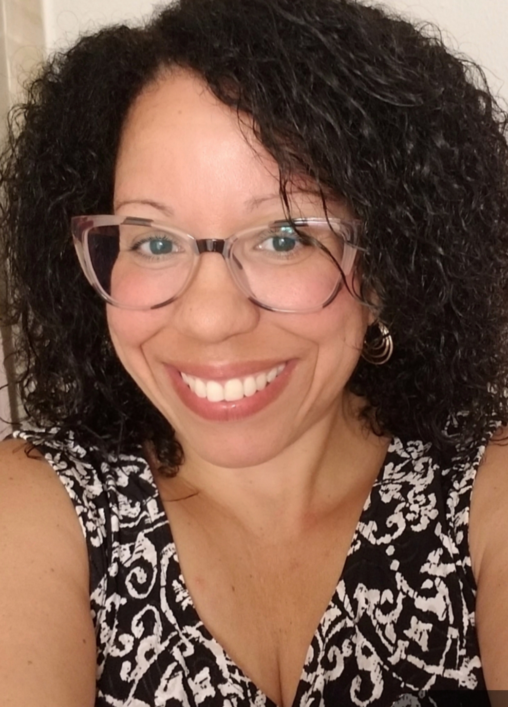 These are my everyday pair, they fit just right and they're very comfo0