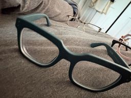 Price : great price
love the solid matte color3