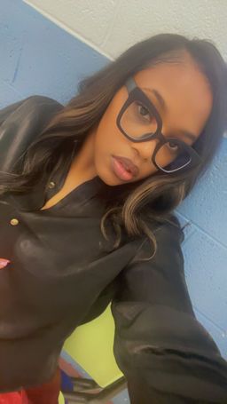 i’ve have gotten so many compliments from these glasses. They are a pe1