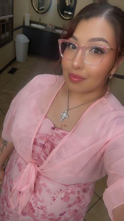 Loveeee these frames! I get tons of compliments everyday on them💕0