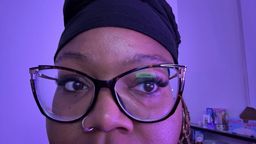 I love the cat eye shape! beautiful frames0