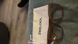 Quality : Excelente
Prescription : Correcta
Price : Econocmico
Size : 0