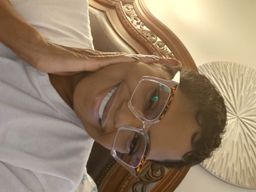 I absolutely love my new glasses. Ordering from zeeloo was easy and af2