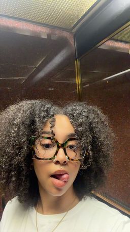 super cute glasses that pulls every outfit together!0