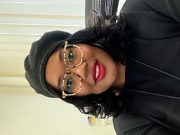 Definitely was feeling myself in these frames. I wore them to work and0